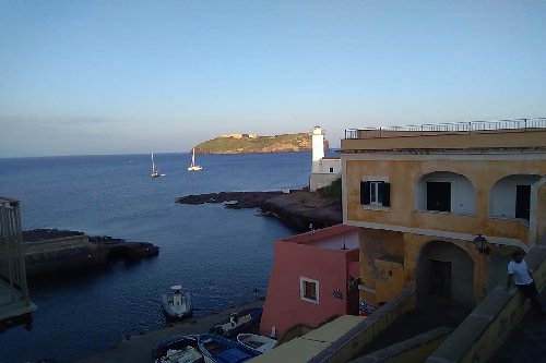 Corso di formazione “Ventotene: Donne al confino” dal 10 al 13 ottobre 2024