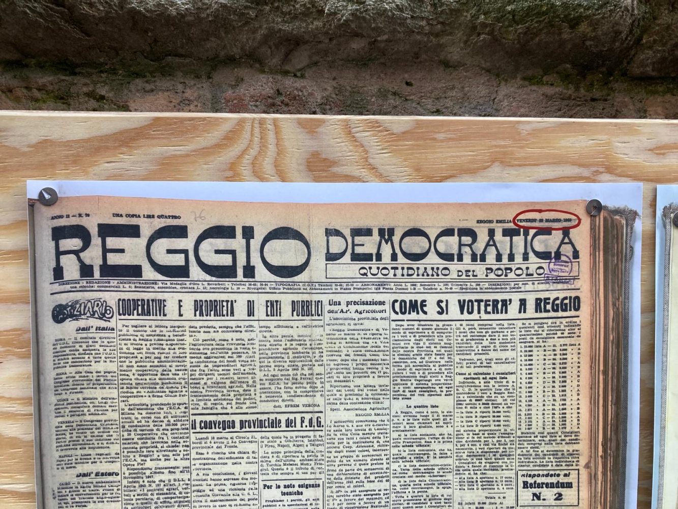 La Reggio Democratica di 80 anni nella bacheca pubblica per ricordare il primo voto libero del 1946