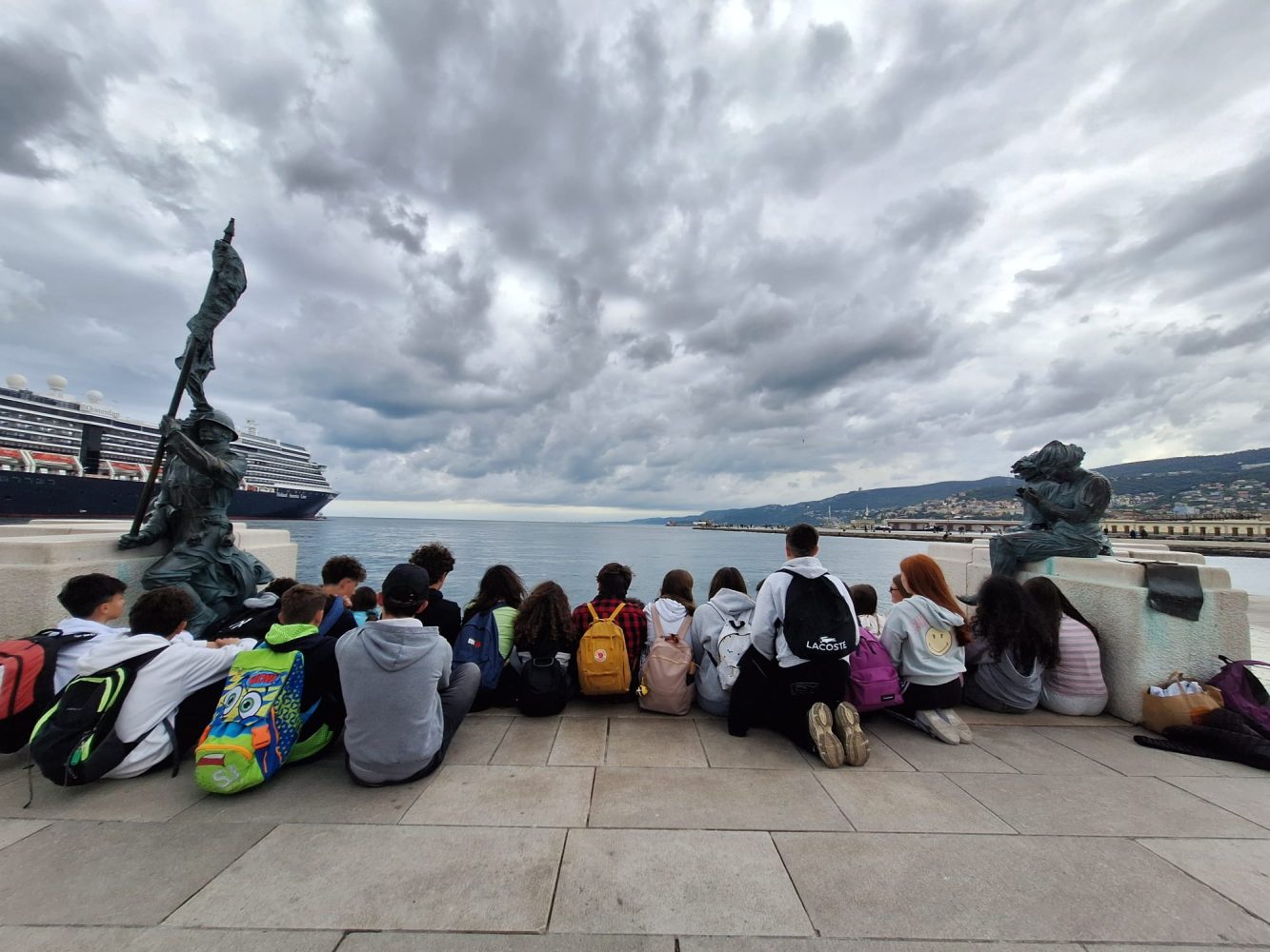 “Un ponte tra le guerre”: il resoconto del viaggio della memoria a Trieste e Gorizia con gli studenti delle terze medie dell’IC Bismantova di Castelnovo ne’ Monti